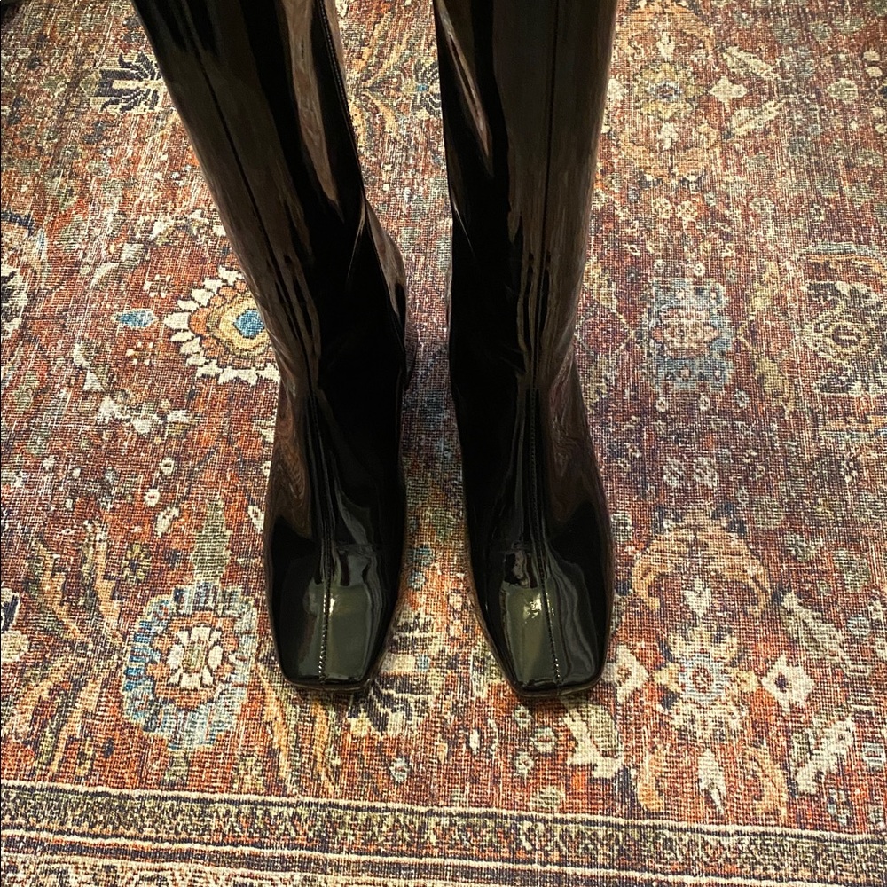 SVEGAN Black Patent Faux Leather Knee-High Boots. Block Heel. Size 38. Size Zip. - Picture 4 of 12